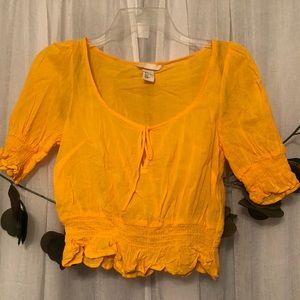 NWOT H&M Cropped Peasant Top